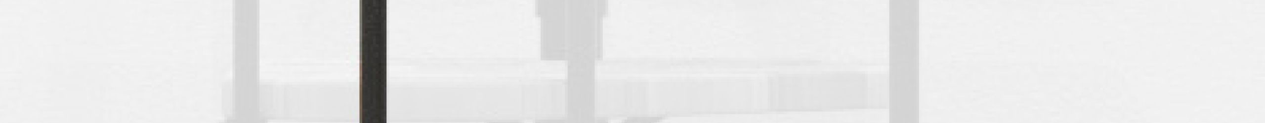 Height extension for the Monte Carlo staircase with beech steps and black metal. Shown is a detail of the additional step, the railing bars, and the handrail.