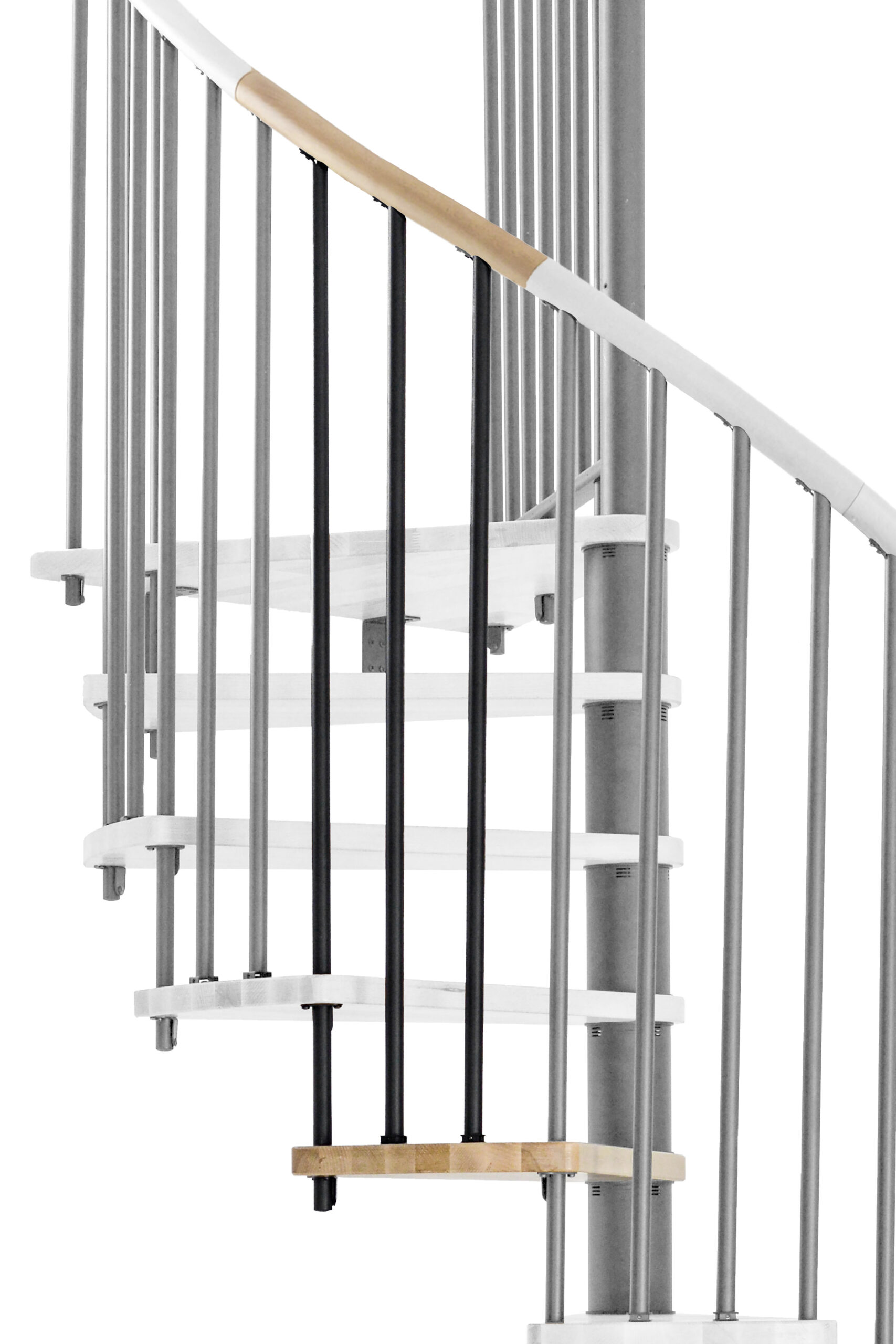 Height extension for the Spiral Wood staircase with steps in oak, black steel banister and wooden handrail. A detail of the additional step, the balusters and the handrail is shown.