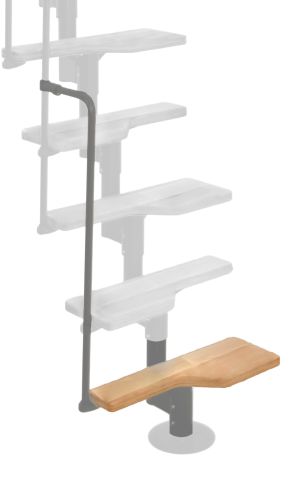 Höhenerweiterung für die Treppe Twister mit Buche-Stufen und grauem Metall. Gezeigt wird ein Detail der Zusatzstufe, der Geländerstäbe und des Handlaufs.
