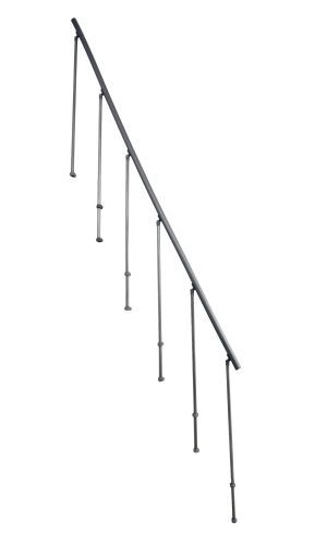 Zweites Geländer für die Treppe Monte Carlo. Das Geländer besteht aus schlanken, grauen Metallpfosten mit einem durchgehenden grauen PVC Handlauf.