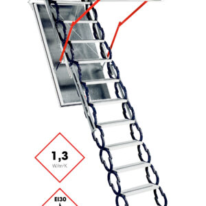 Dachbodentreppe Type 13 X-Large mit Scherentreppen-System aus Metall und besonders großer Deckenöffnung. Ausgestattet mit silberner isolierter Deckelklappe, umlaufender Wärmedämmung (1,3 W/m²K), EI30-Brandschutzkennzeichnung und roten Hebelarmen zur Bedienunterstützung.