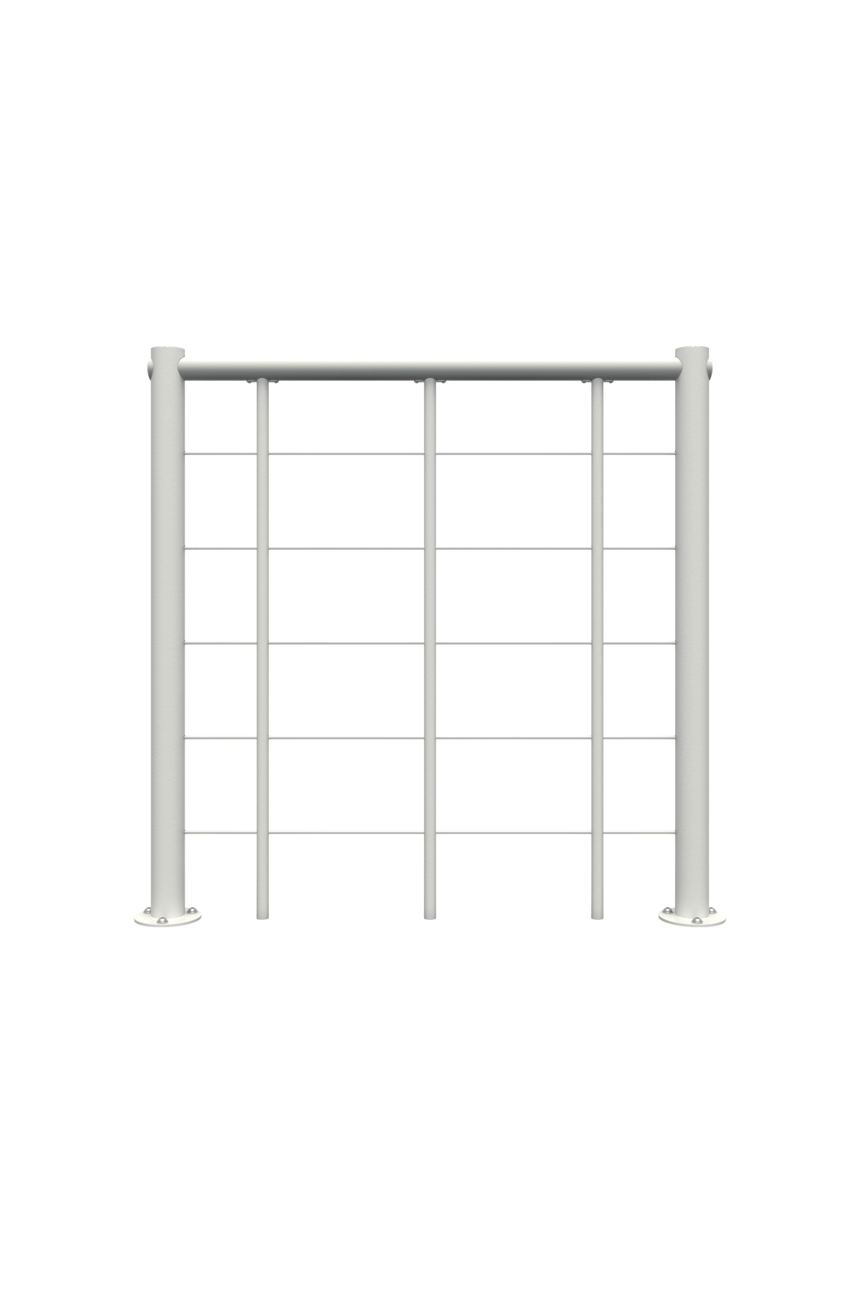 Gerades Brüstungsgeländer mit vertikalen Metallstäben und PVC-Handlauf in Weiß mit horizontalen Edelstahl-Untergurten. Gezeigt wird eine Gesamtaufnahme des Brüstungsgeländers von vorne.