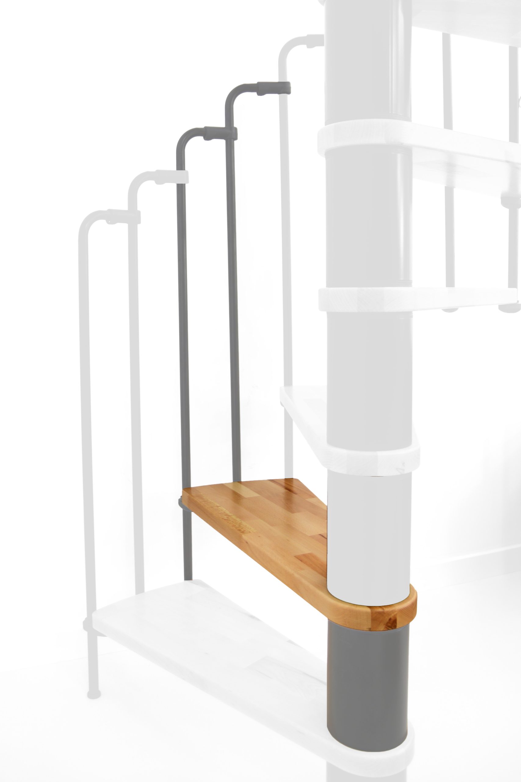 Höhenerweiterung für die Treppe Paris mit Stufen in Buche und grauem Stahlgeländer. Gezeigt wird ein Detail der Zusatzstufe und der Geländerstäbe.