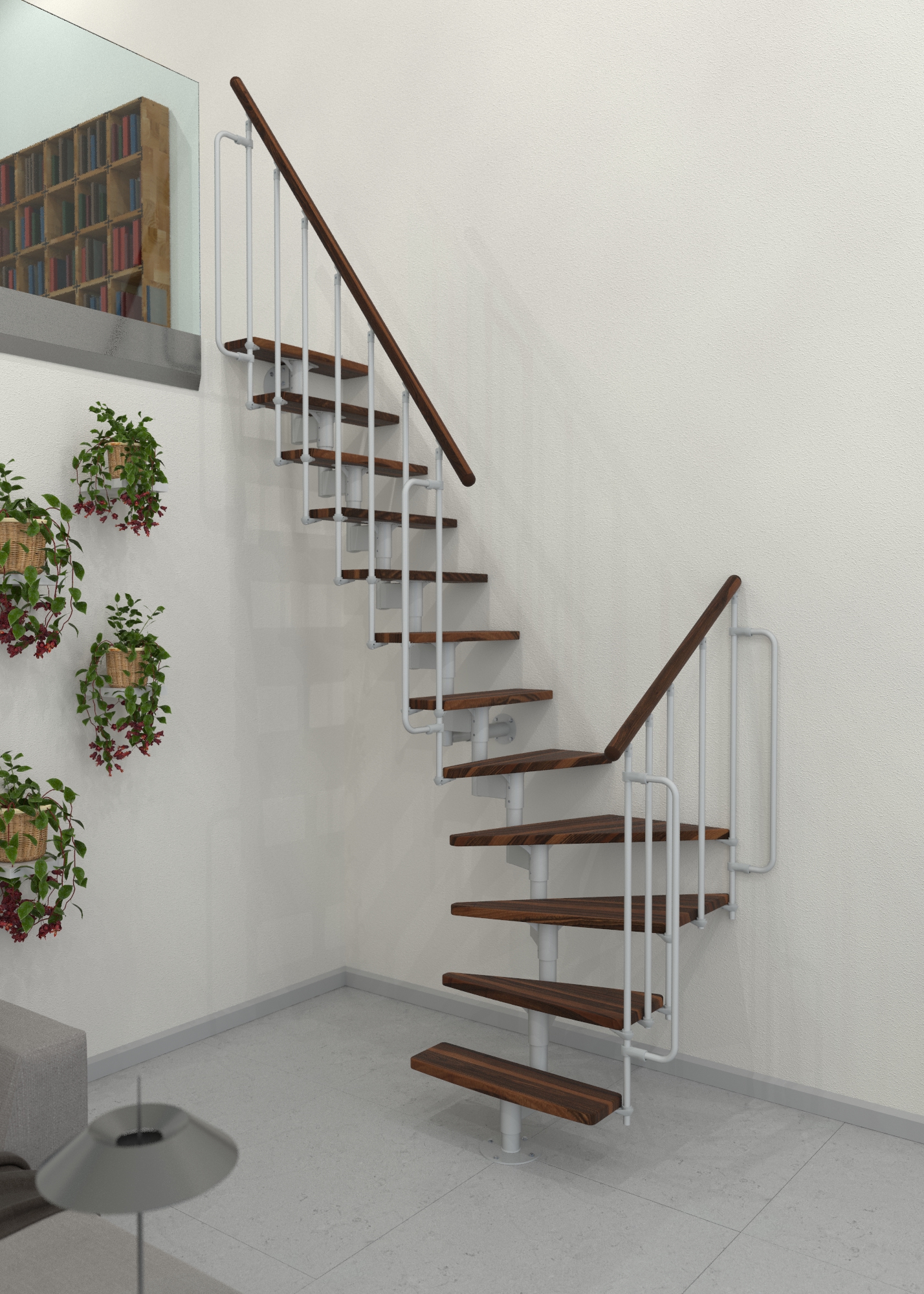 Mittelholmtreppe mit Stufen in Walnussoptik und weißem Metallgeländer, seitlich aufgenommen. Die Treppe verläuft in einer 180-Grad-Wendung entlang der Wand.